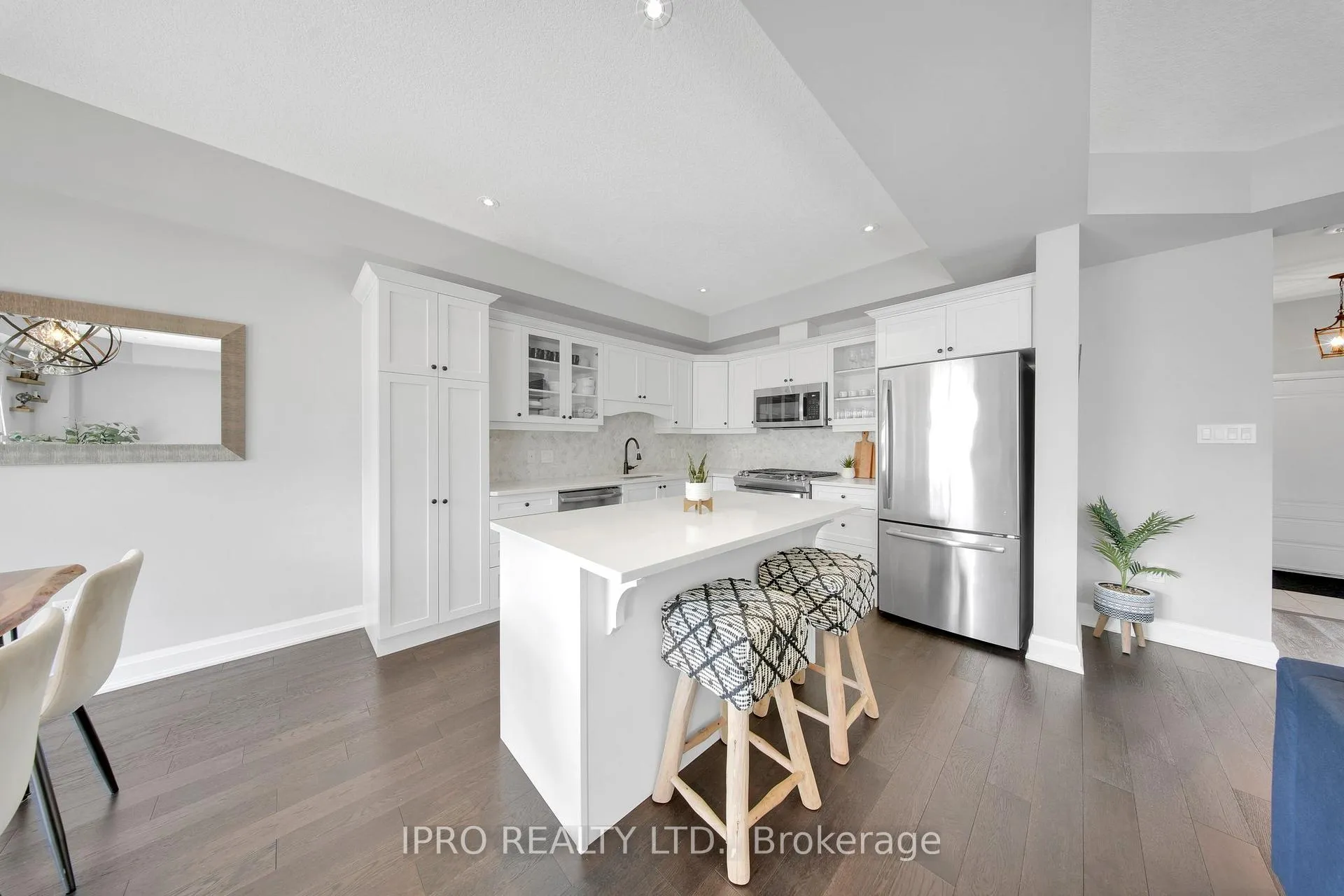Photo 10 of 22 Lagoon Avenue, Hamilton, Hamilton Beach — HOMEH