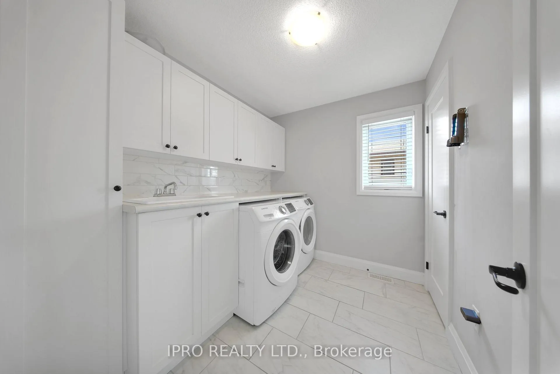 Photo 22 of 22 Lagoon Avenue, Hamilton, Hamilton Beach — HOMEH