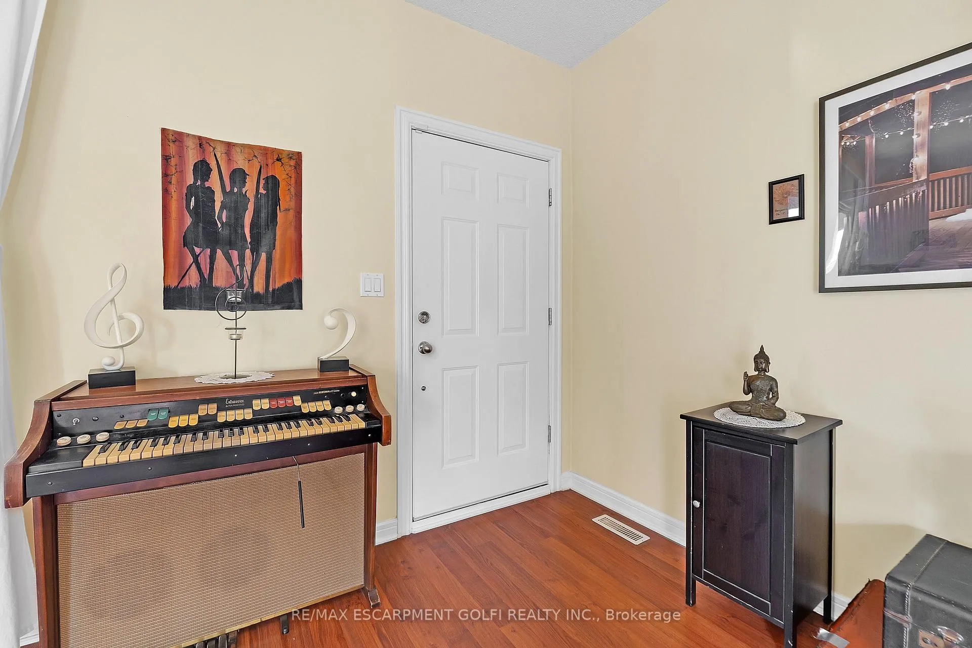 Photo 5 of 477 Cannon Street E, Hamilton, Gibson — HOMEH