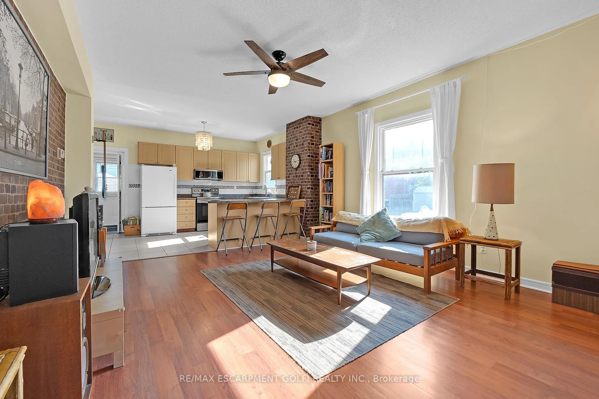 Photo 8 of 477 Cannon Street E, Hamilton, Gibson — HOMEH