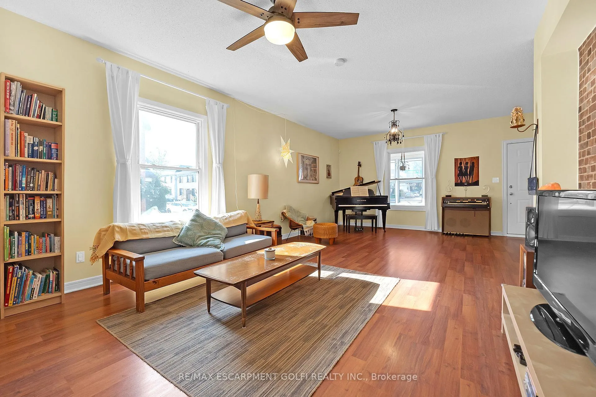 Photo 9 of 477 Cannon Street E, Hamilton, Gibson — HOMEH