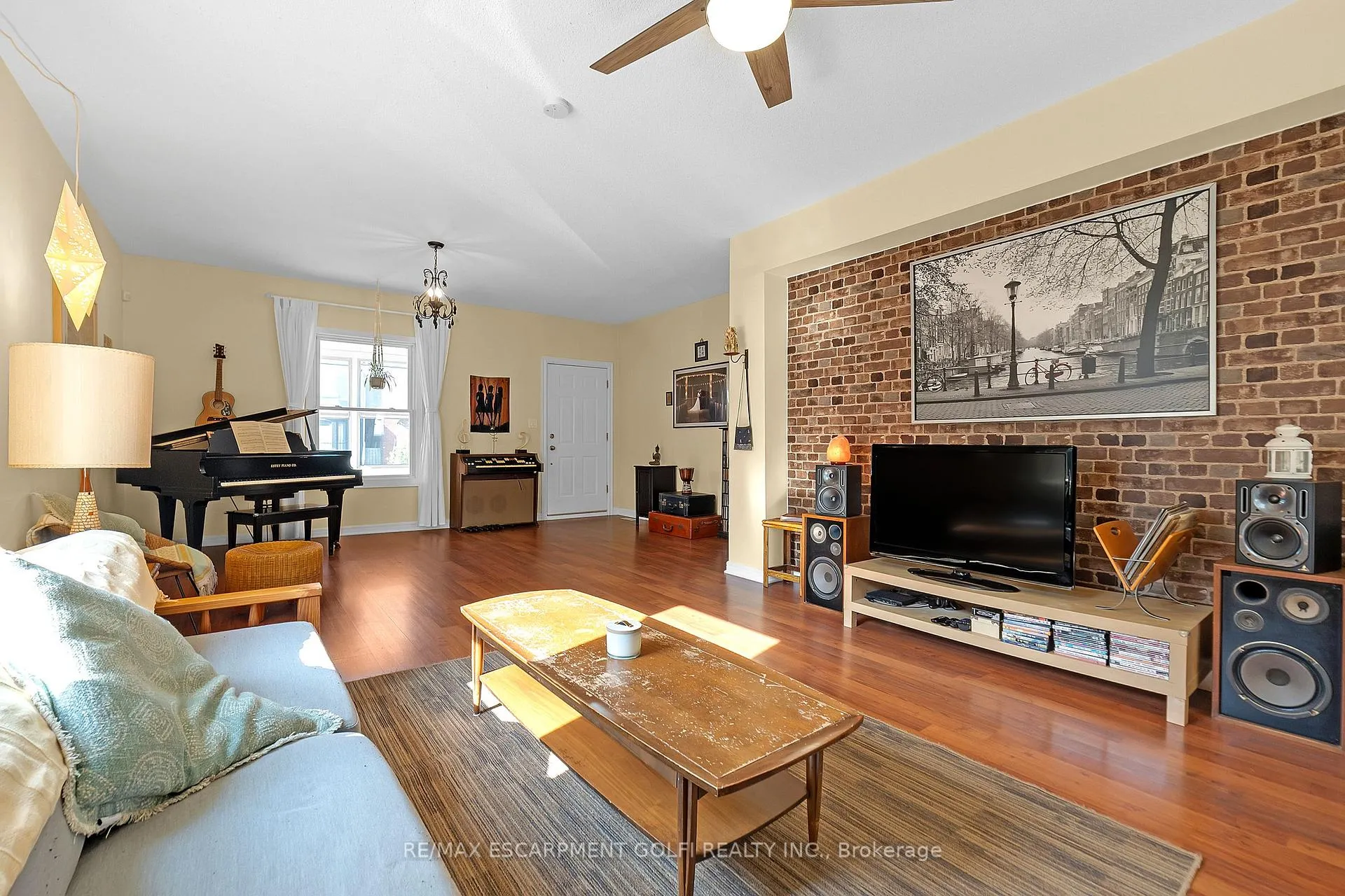 Photo 10 of 477 Cannon Street E, Hamilton, Gibson — HOMEH