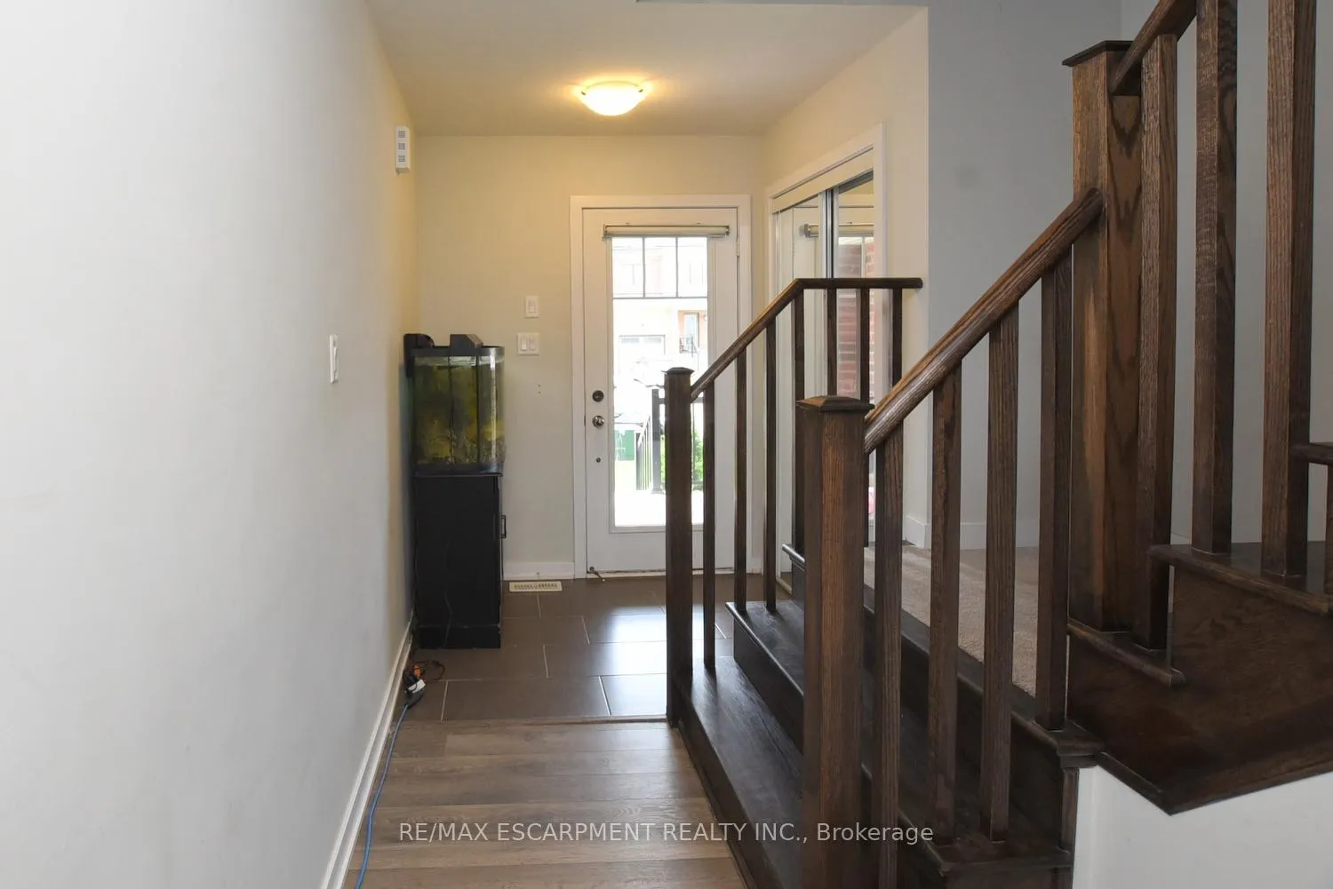 Photo 3 of 50 Sherway Street, Hamilton, Stoney Creek Mountain — HOMEH