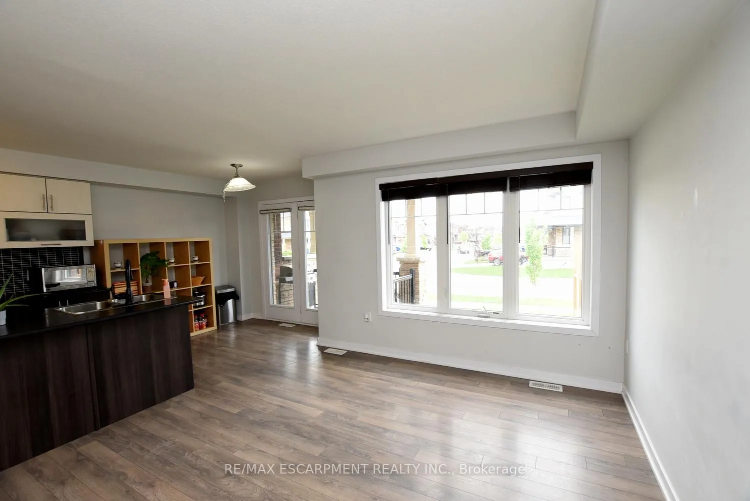 Photo 9 of 50 Sherway Street, Hamilton, Stoney Creek Mountain — HOMEH