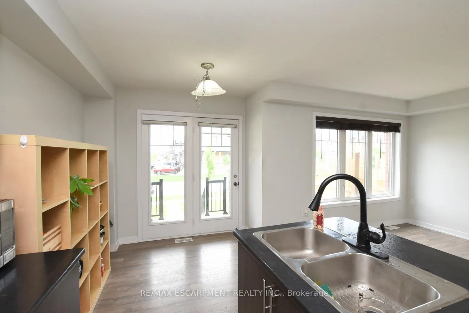 Photo 10 of 50 Sherway Street, Hamilton, Stoney Creek Mountain — HOMEH