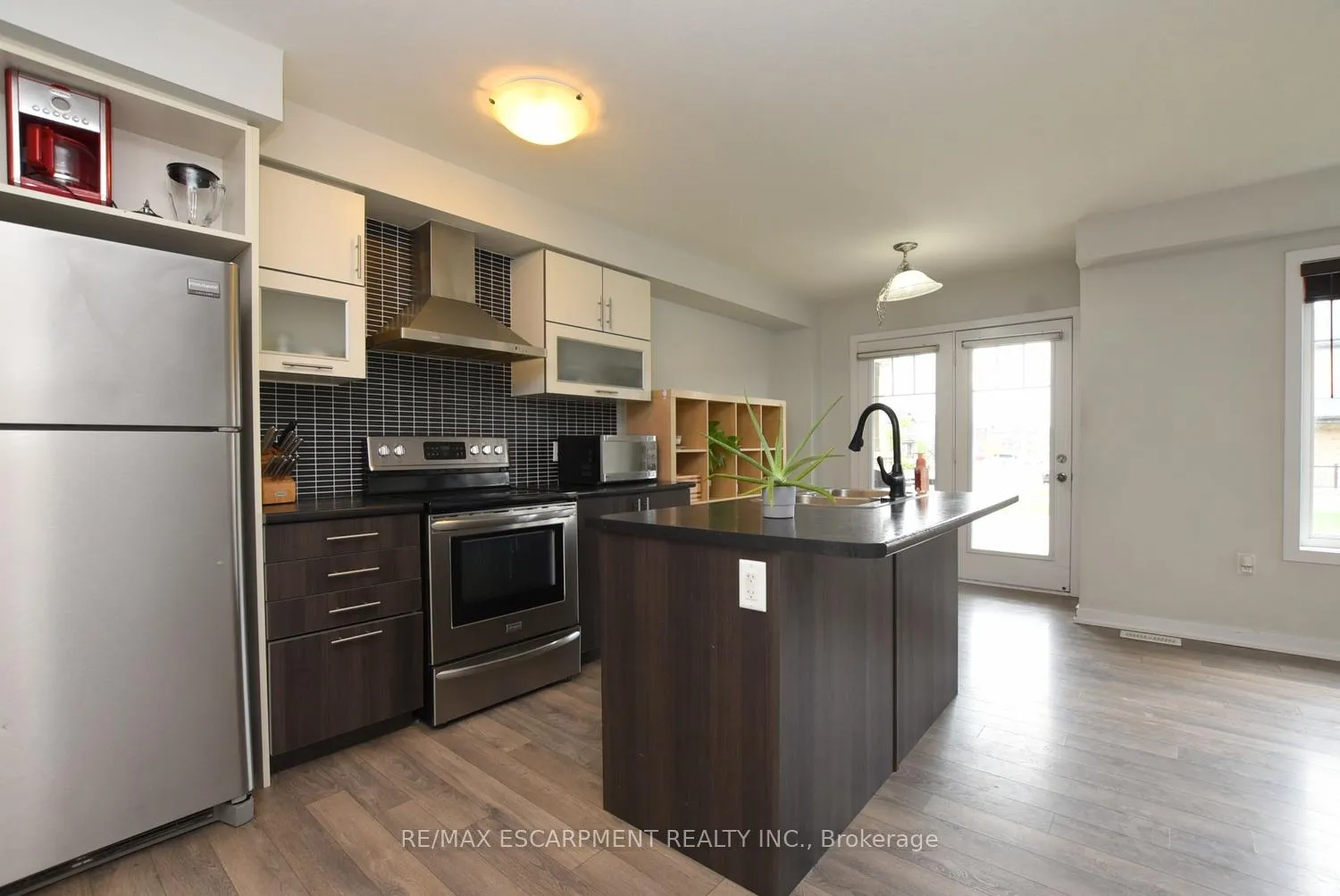 Photo 11 of 50 Sherway Street, Hamilton, Stoney Creek Mountain — HOMEH