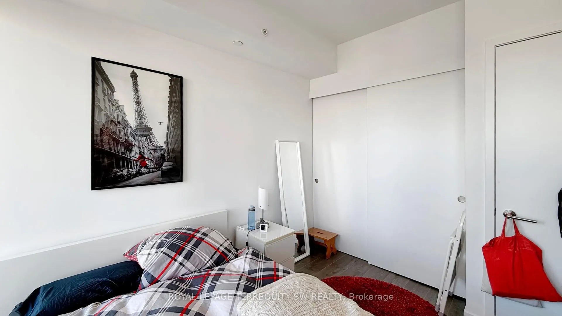 Photo 6 of Unit 2201, 161 Roehampton Avenue, Toronto, Mount Pleasant West — HOMEH