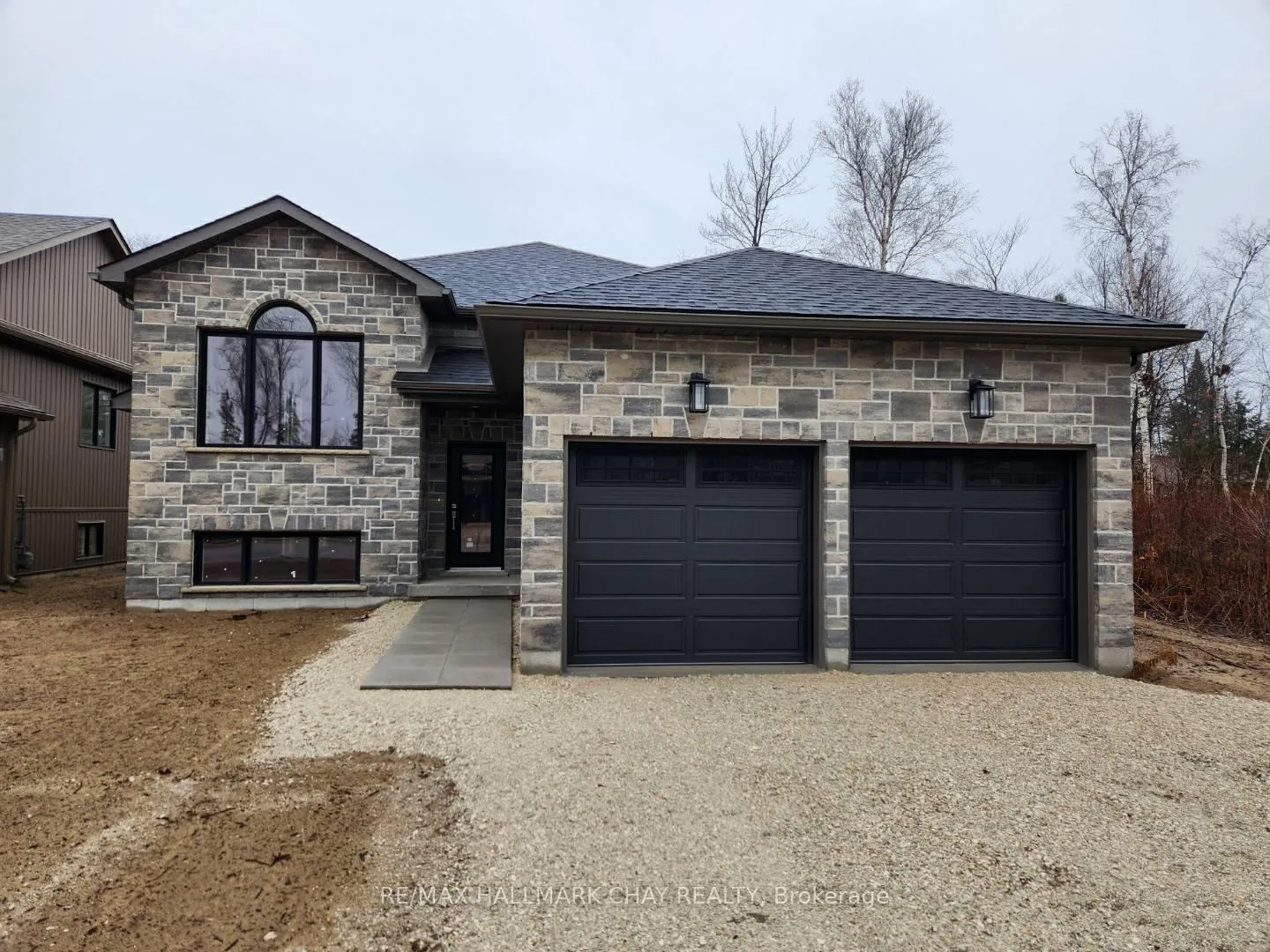 Photo 1 of 292 Robinson Road, Wasaga Beach — HOMEH