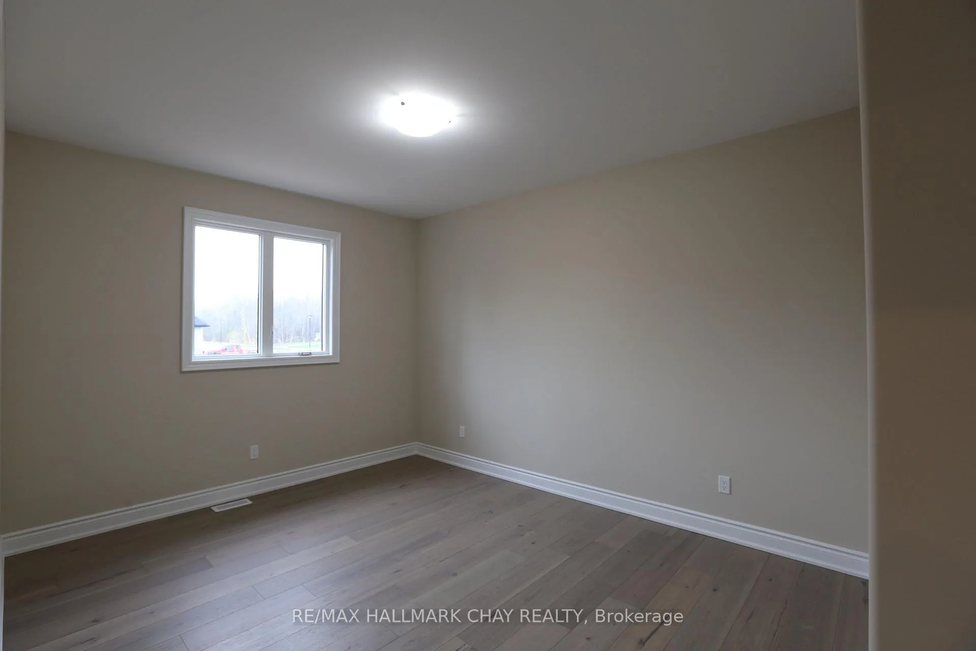 Photo 7 of 292 Robinson Road, Wasaga Beach — HOMEH