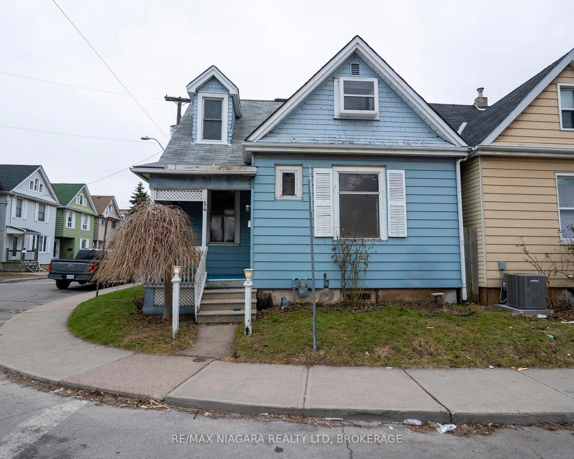 Photo 2 of 54 Harvey Street, Hamilton, Gibson — HOMEH