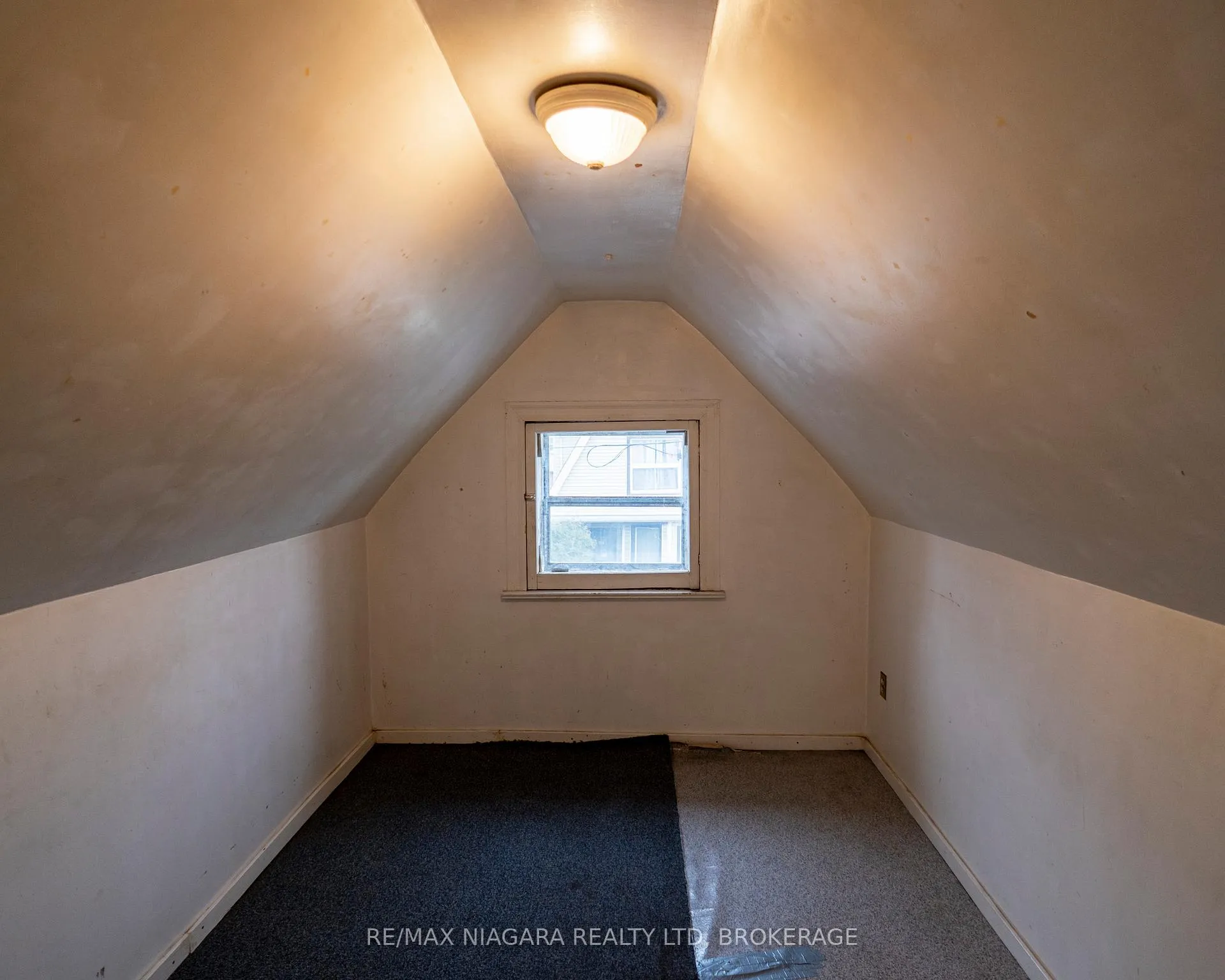 Photo 12 of 54 Harvey Street, Hamilton, Gibson — HOMEH