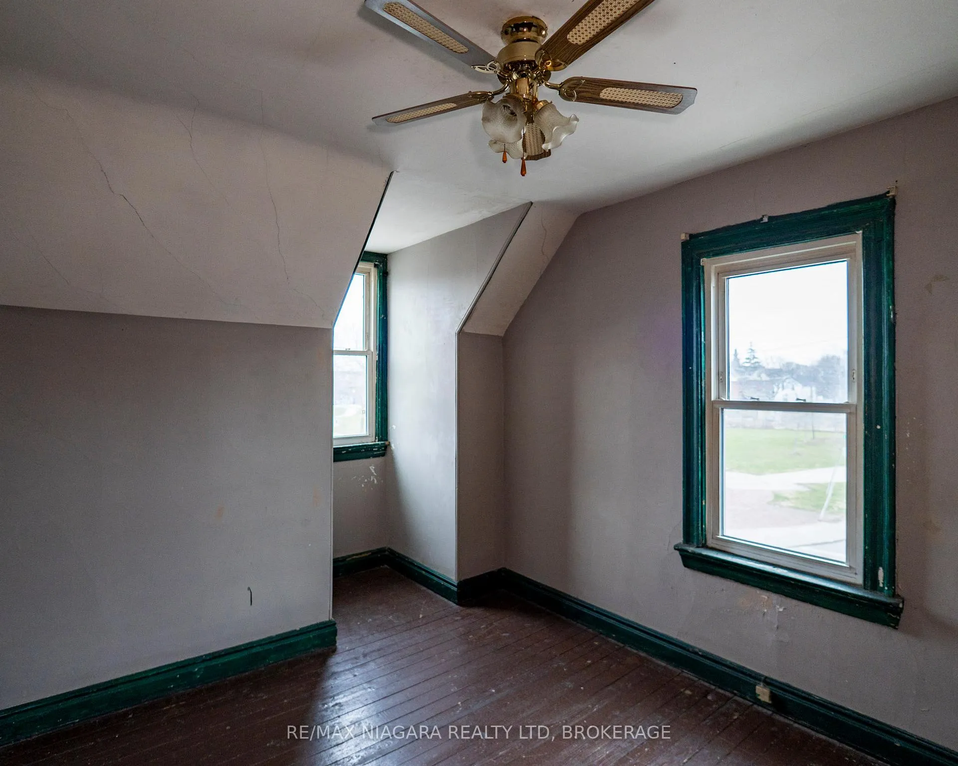 Photo 16 of 54 Harvey Street, Hamilton, Gibson — HOMEH