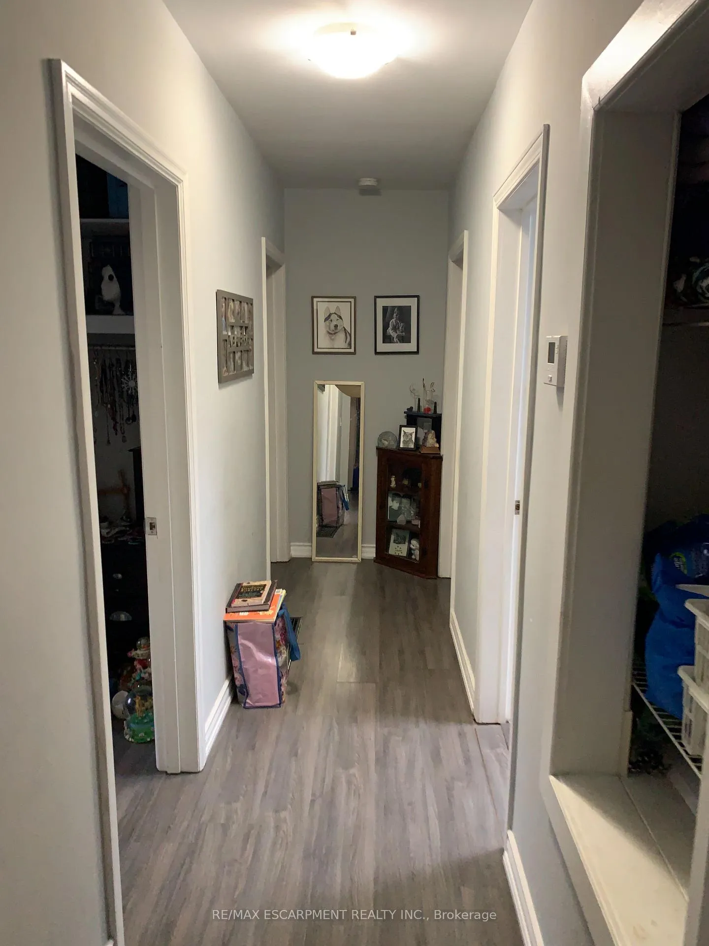 Photo 6 of 61 Chester Road, Hamilton, Stoney Creek — HOMEH