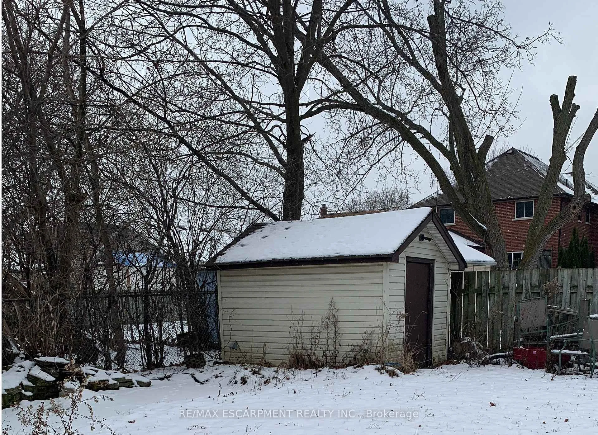 Photo 17 of 61 Chester Road, Hamilton, Stoney Creek — HOMEH