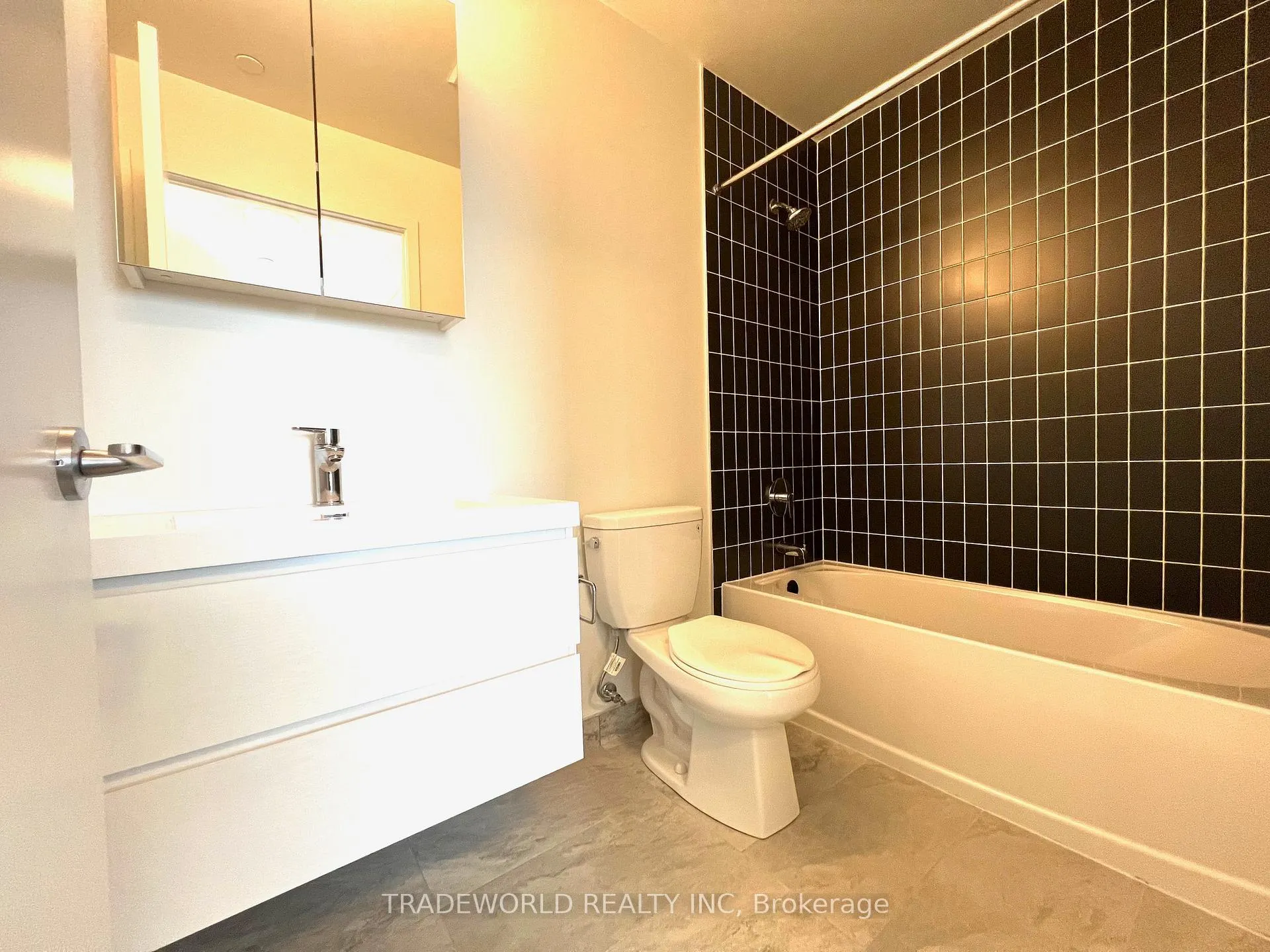 Photo 7 of Unit 2415, 56 Andre de Grasse Street, Markham, Unionville — HOMEH