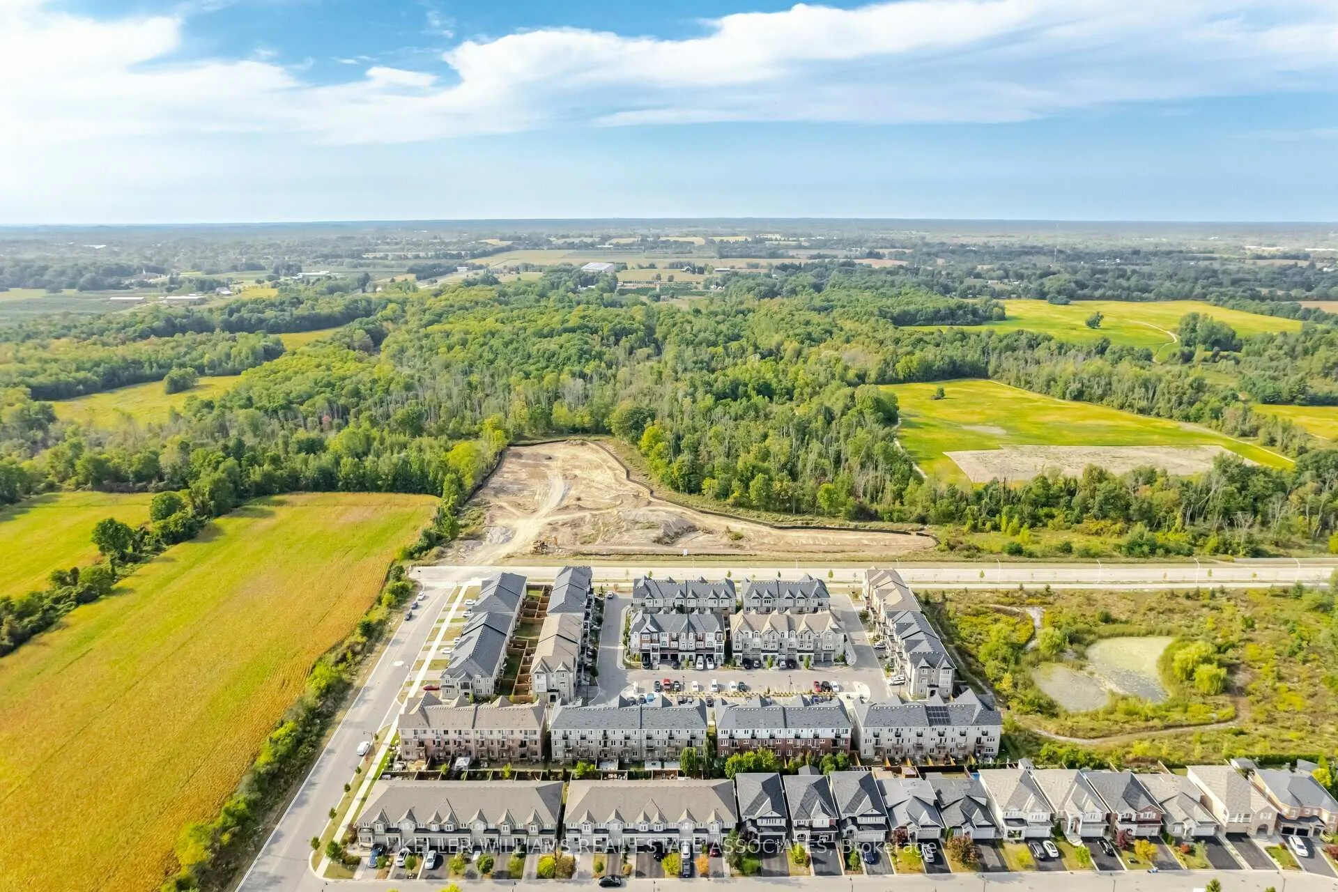 Photo 48 of 123 Borers Creek Circle, Hamilton, Waterdown — HOMEH