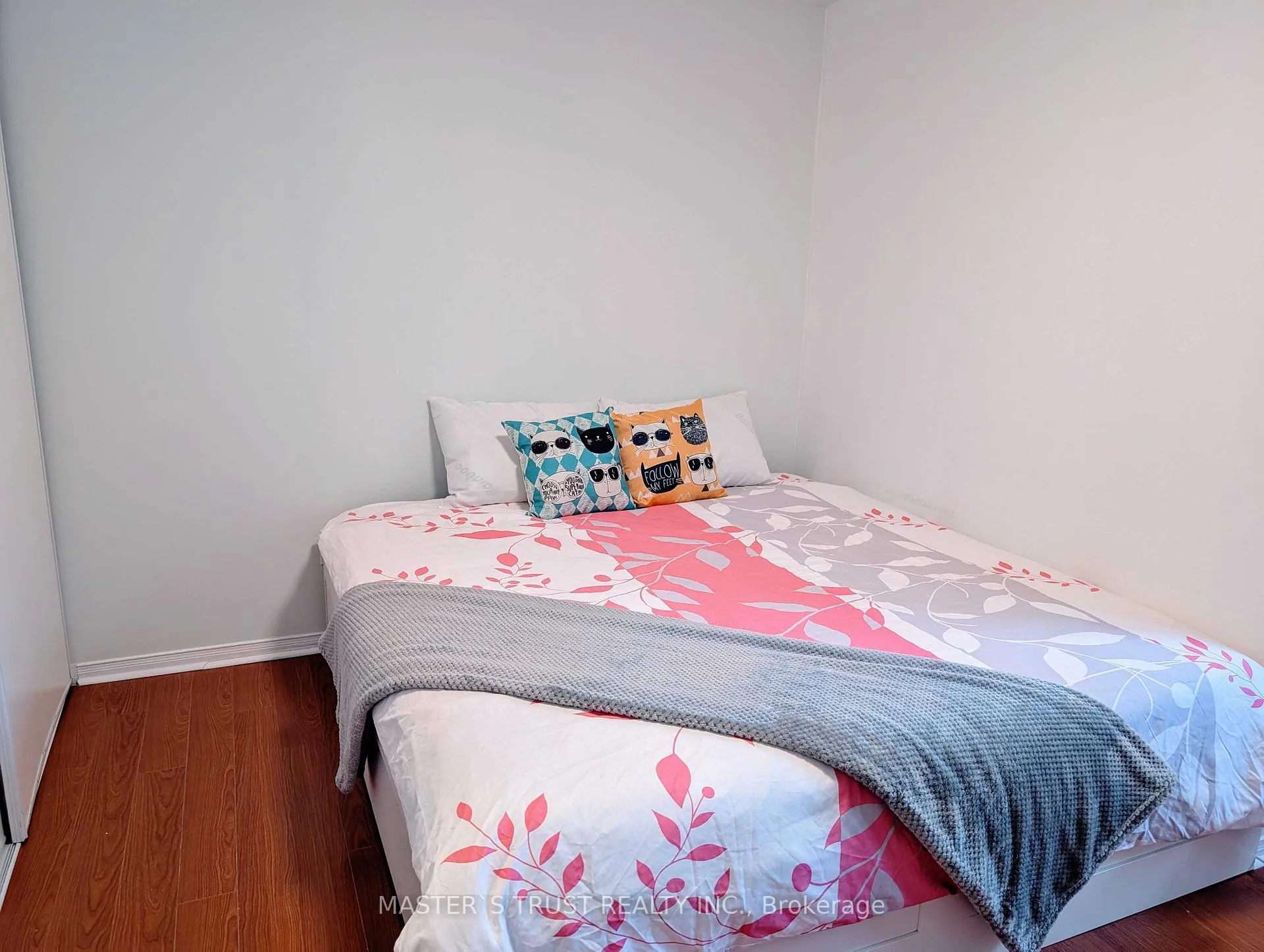 Photo 12 of 23 Bethune Way, Markham, Milliken Mills East — HOMEH