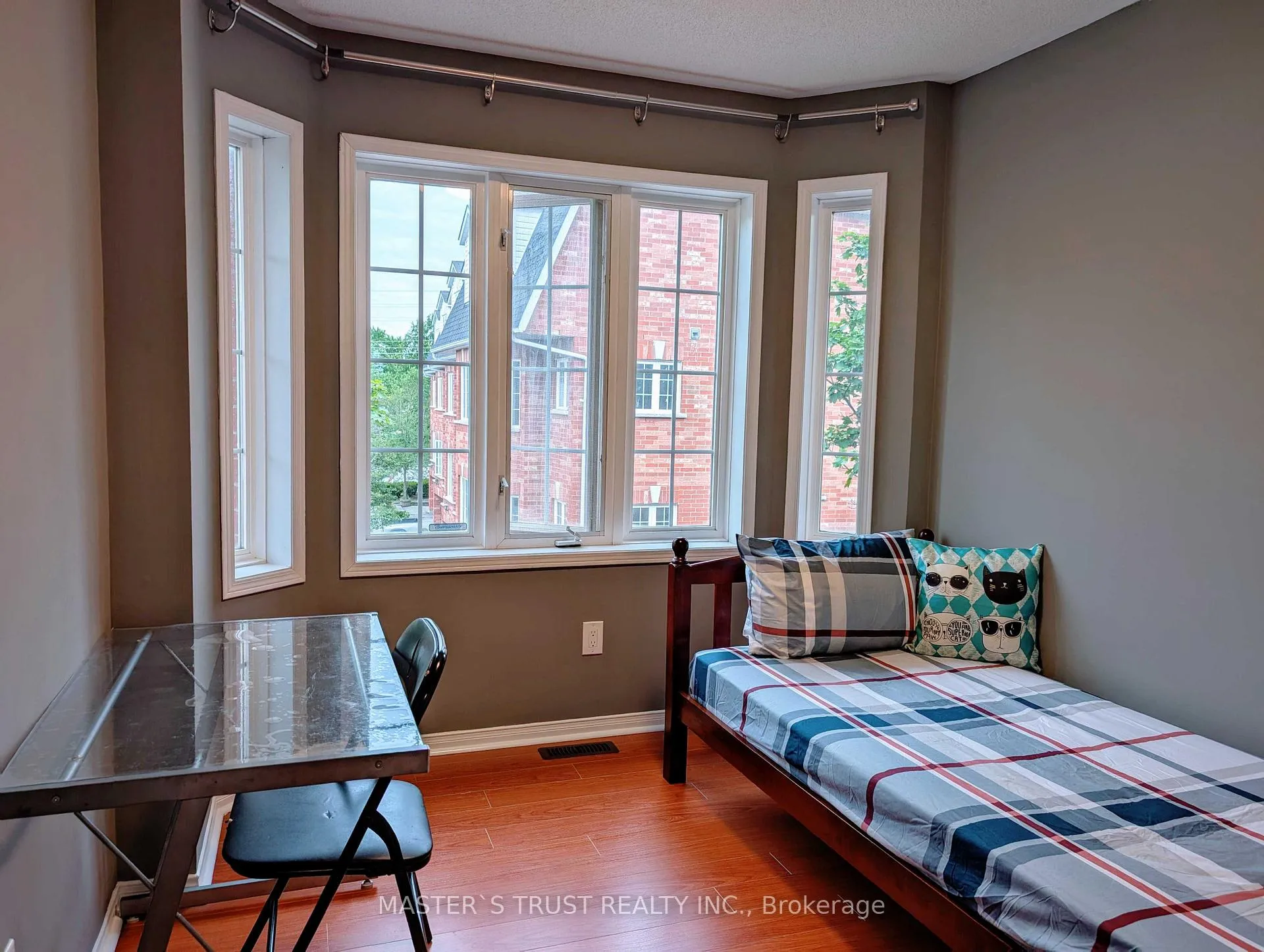Photo 14 of 23 Bethune Way, Markham, Milliken Mills East — HOMEH