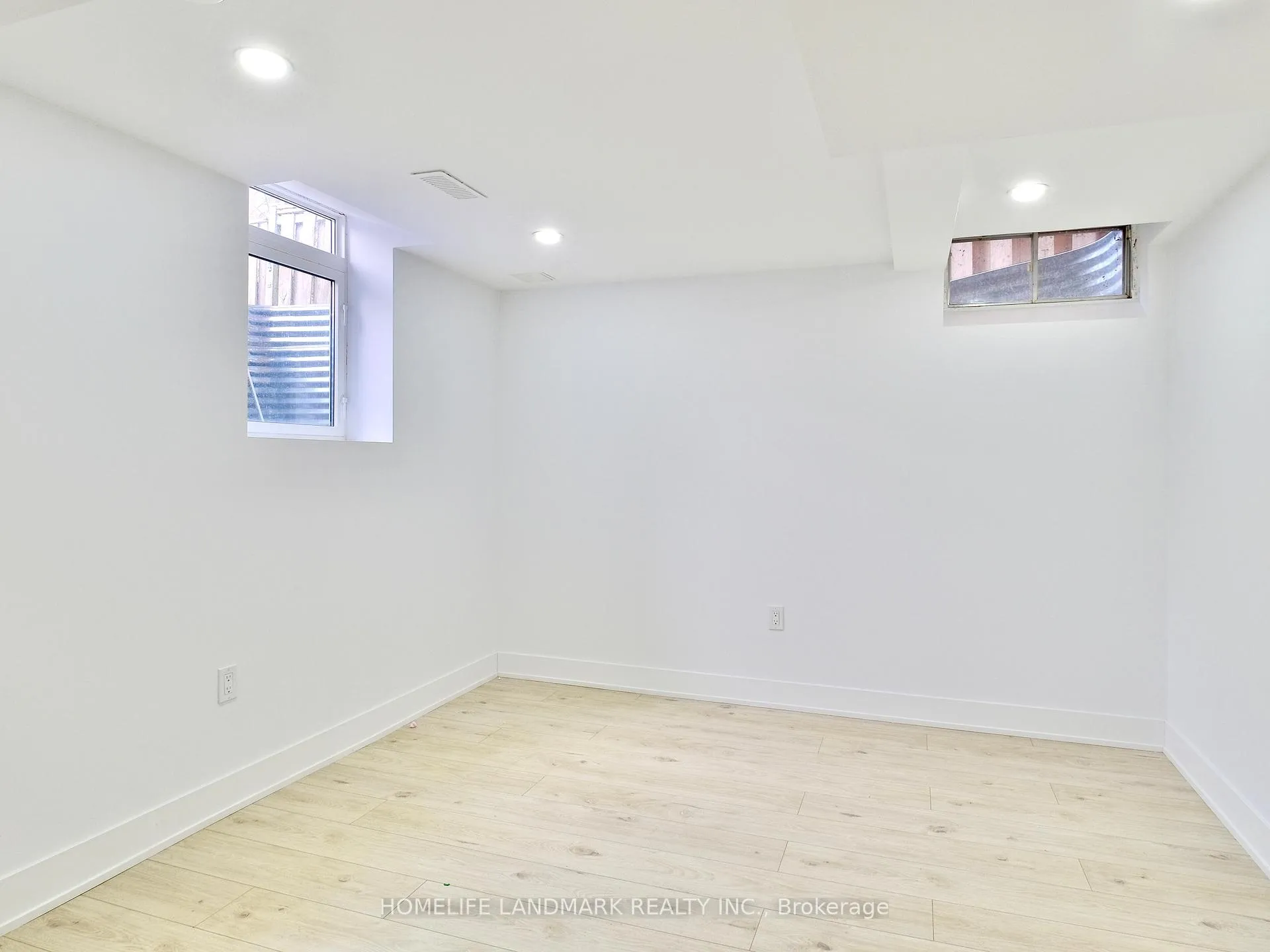 Photo 10 of 19 Rice Drive, Whitby, Pringle Creek — HOMEH