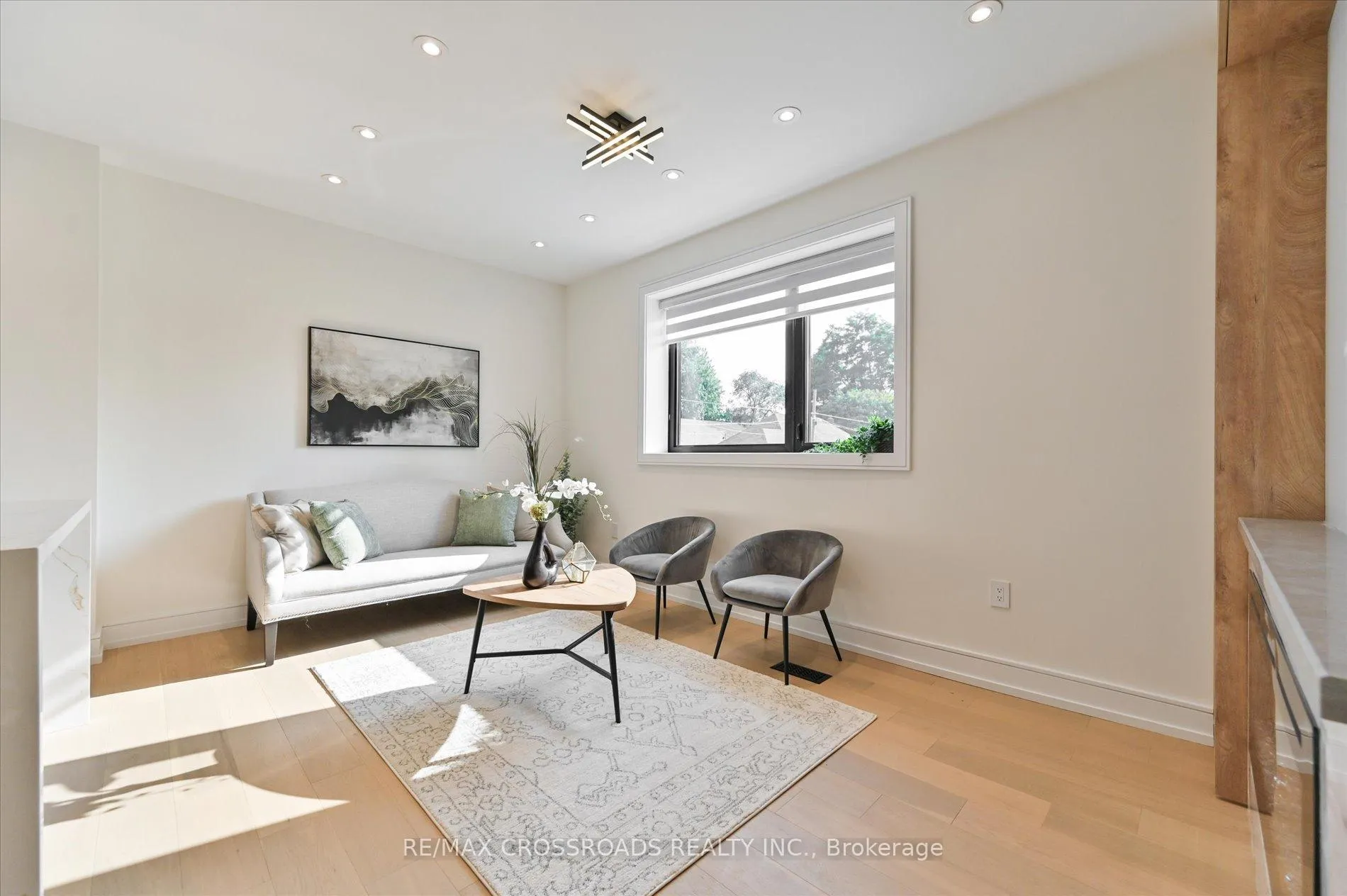 Photo 12 of 157 O'connor Drive, Toronto, East York — HOMEH