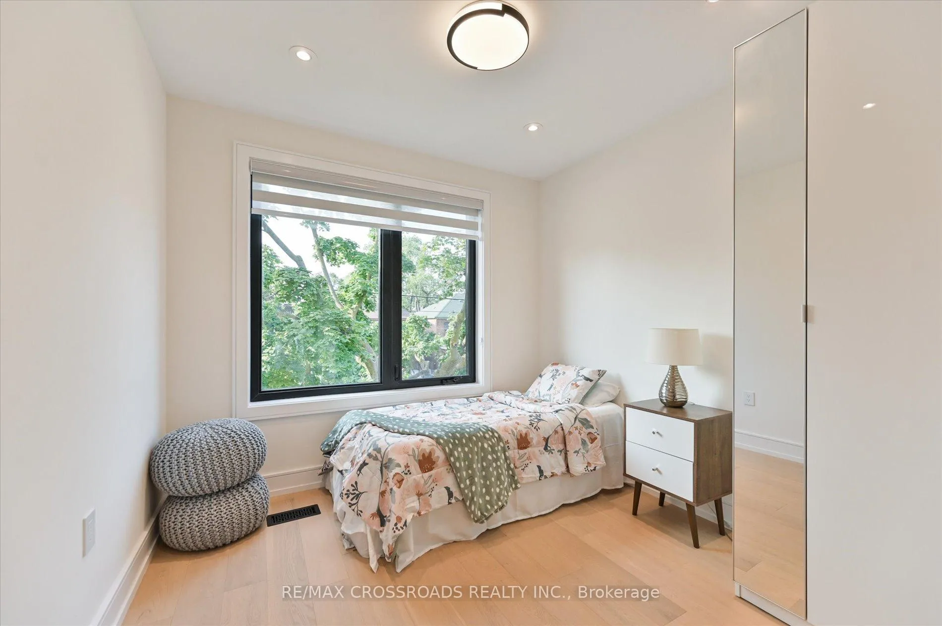 Photo 24 of 157 O'connor Drive, Toronto, East York — HOMEH