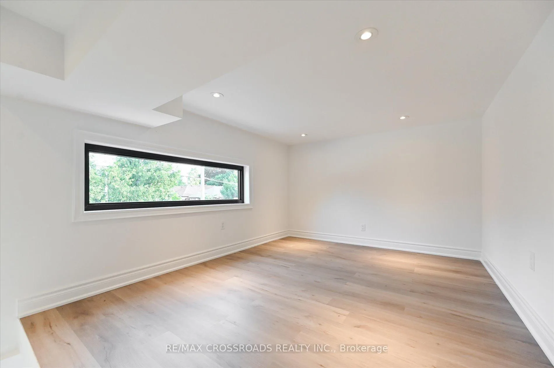 Photo 32 of 157 O'connor Drive, Toronto, East York — HOMEH