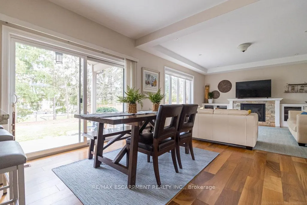 Photo 15 of 204 Woodview Crescent, Hamilton, Ancaster — HOMEH