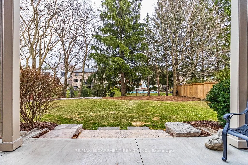 Photo 48 of 204 Woodview Crescent, Hamilton, Ancaster — HOMEH