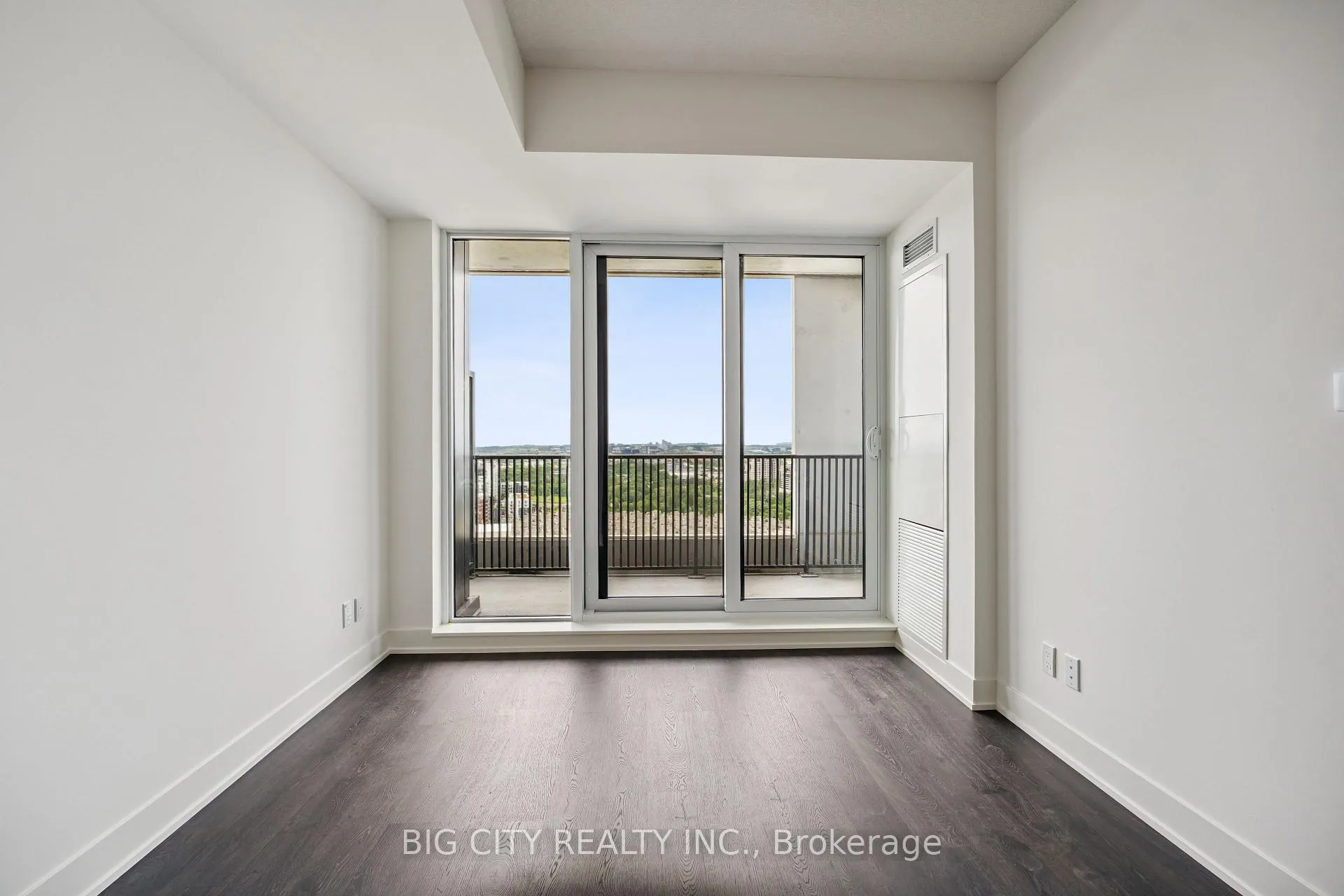 Photo 3 of Unit 2413, 56 Andre De Grasse Street, Markham, Unionville — HOMEH