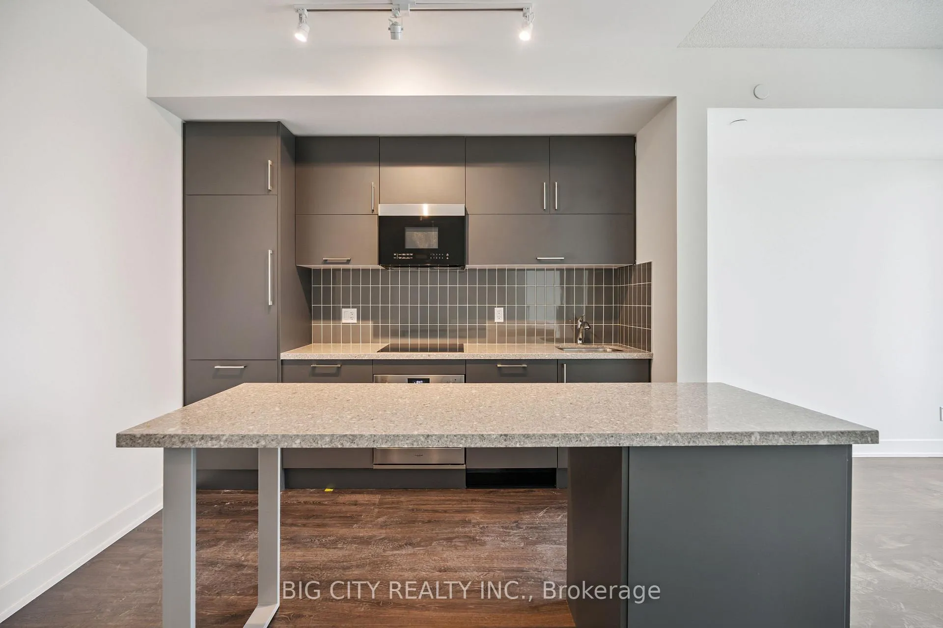 Photo 5 of Unit 2413, 56 Andre De Grasse Street, Markham, Unionville — HOMEH