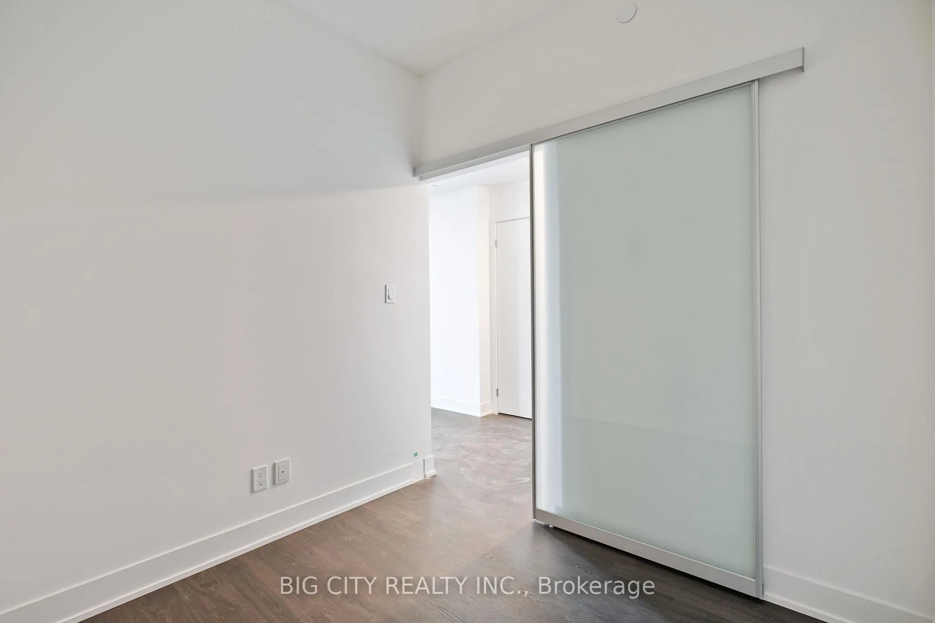 Photo 7 of Unit 2413, 56 Andre De Grasse Street, Markham, Unionville — HOMEH
