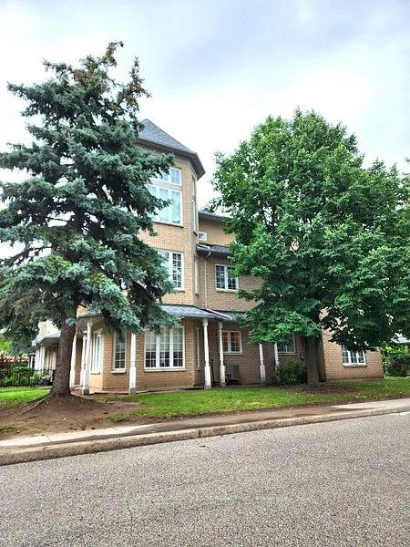 Photo 1 of Unit 3A, 14 St. Moritz Way, Markham, Unionville — HOMEH