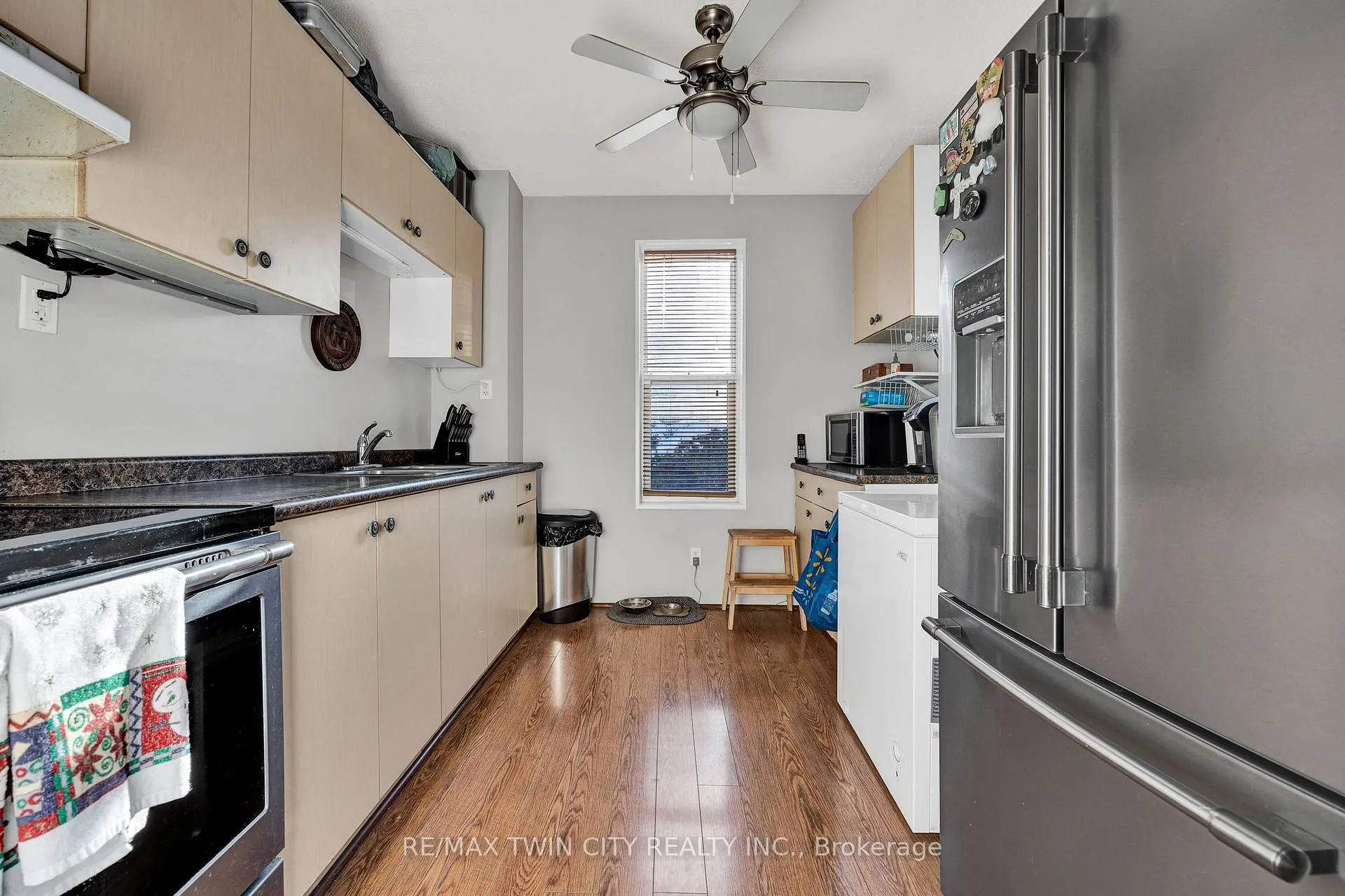 Photo 5 of 54 Theresa Street, Kitchener — HOMEH