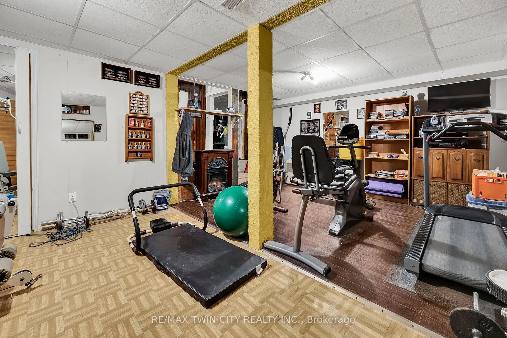 Photo 22 of 54 Theresa Street, Kitchener — HOMEH