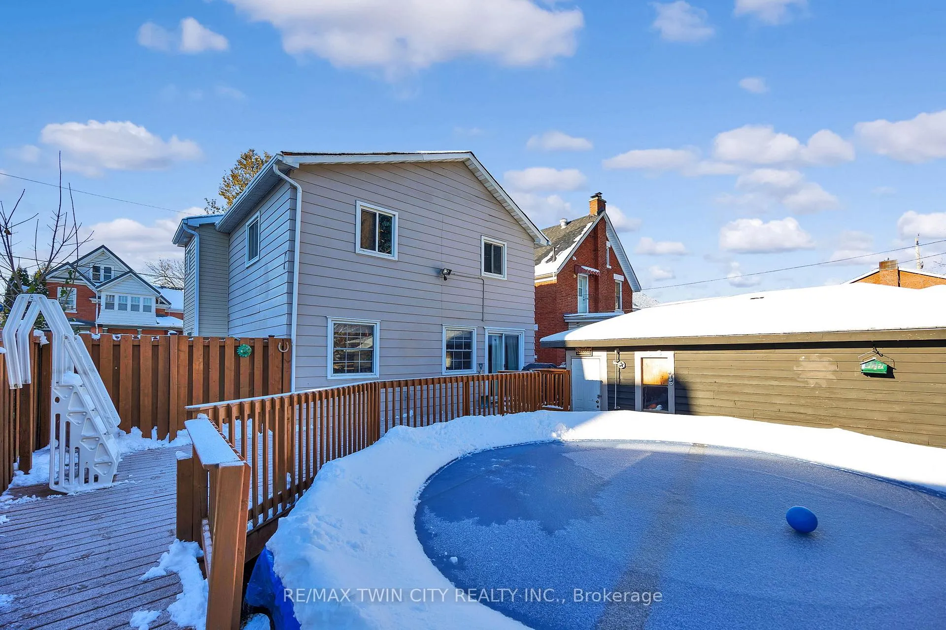 Photo 26 of 54 Theresa Street, Kitchener — HOMEH