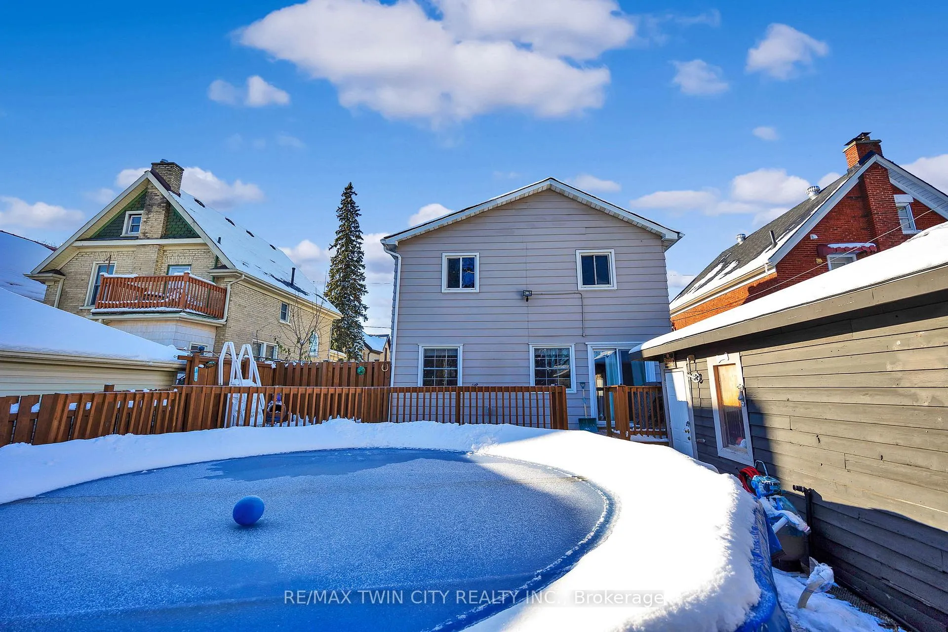 Photo 27 of 54 Theresa Street, Kitchener — HOMEH