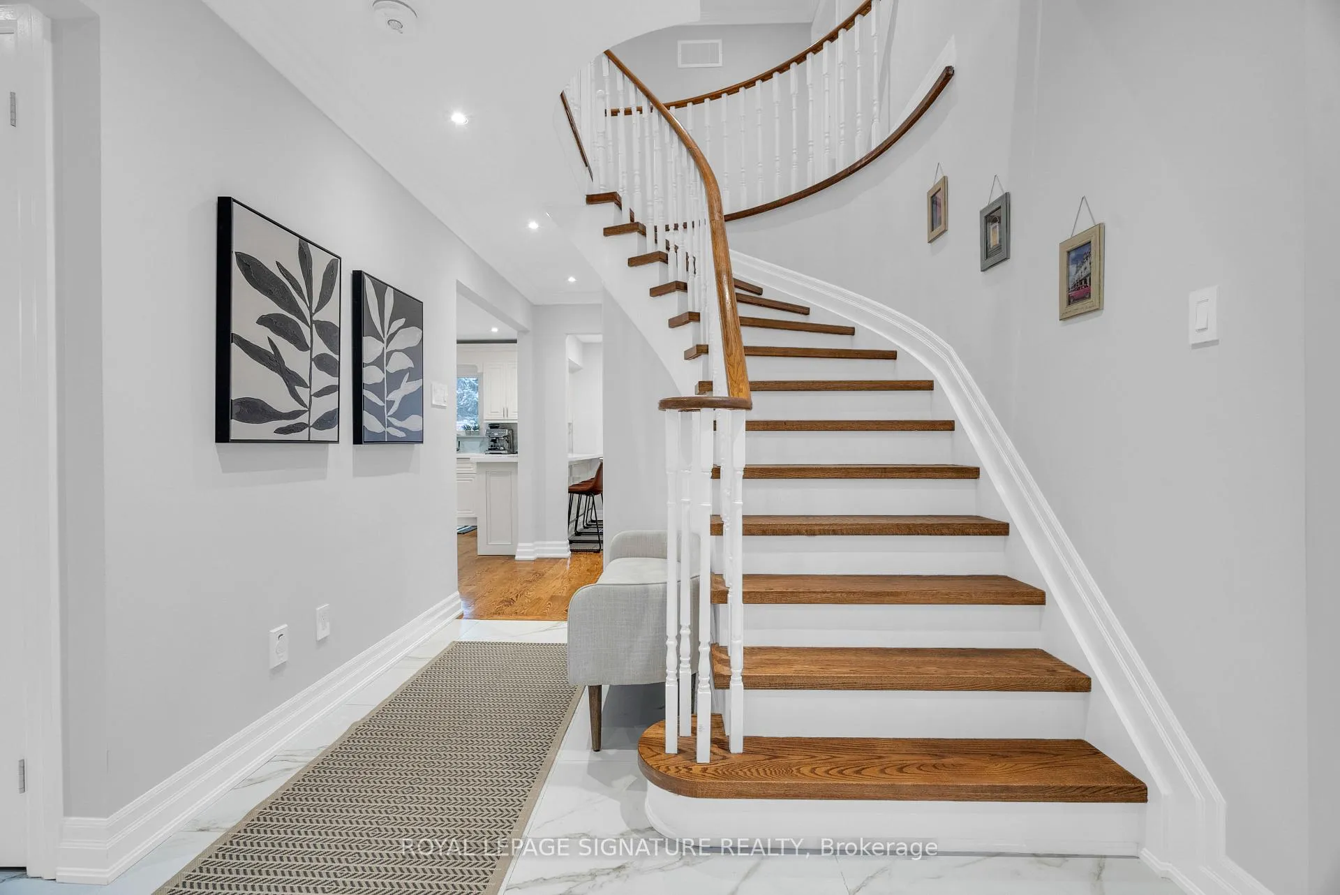 Photo 3 of 70 Wyndfield Crescent, Whitby, Pringle Creek — HOMEH