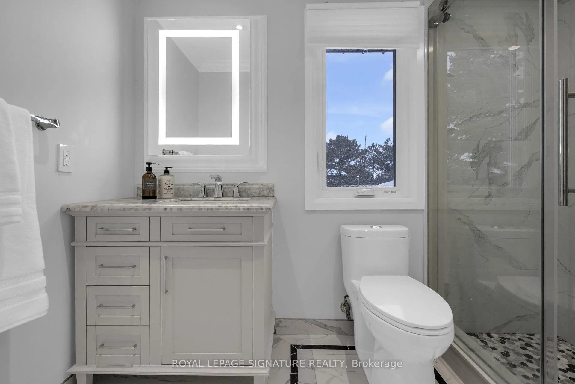 Photo 24 of 70 Wyndfield Crescent, Whitby, Pringle Creek — HOMEH