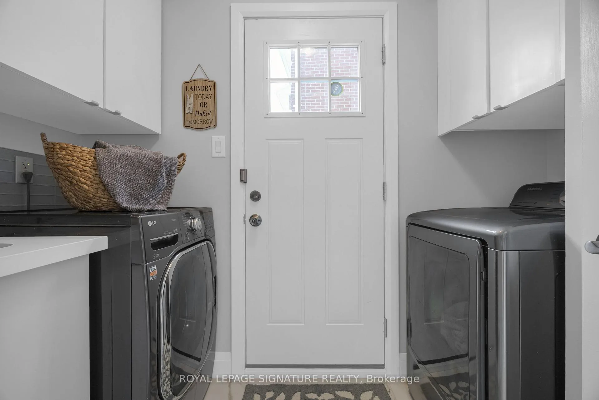 Photo 34 of 70 Wyndfield Crescent, Whitby, Pringle Creek — HOMEH