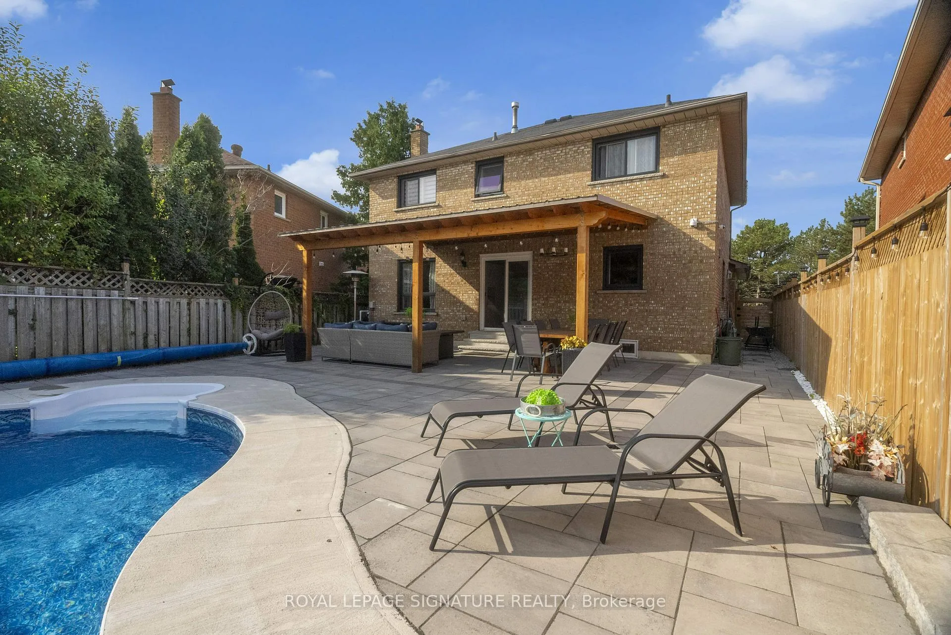 Photo 36 of 70 Wyndfield Crescent, Whitby, Pringle Creek — HOMEH