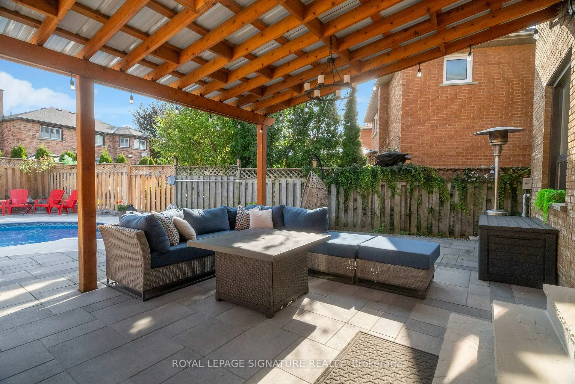 Photo 38 of 70 Wyndfield Crescent, Whitby, Pringle Creek — HOMEH