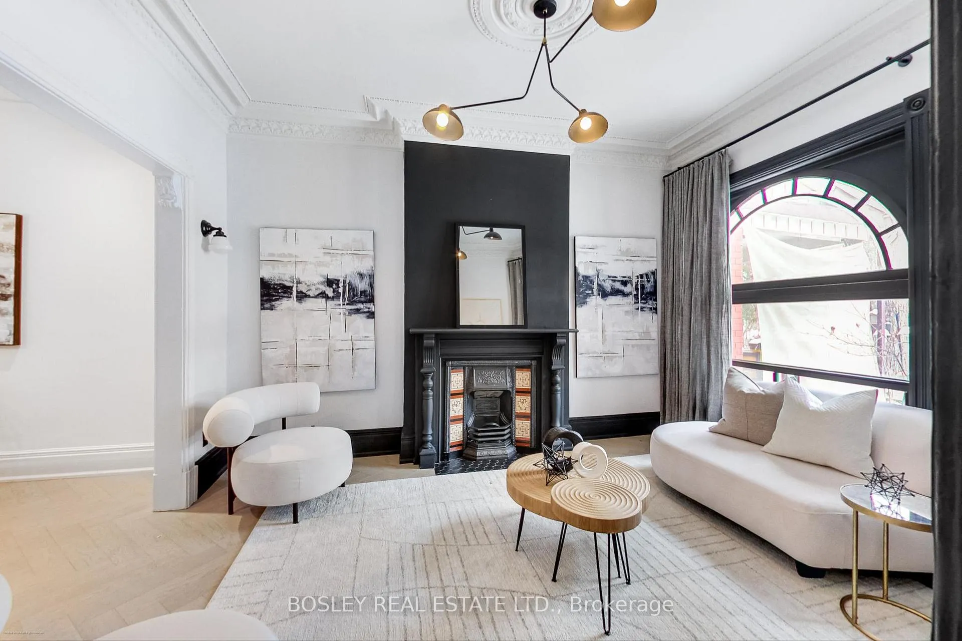 Photo 3 of 282 Crawford Street, Toronto, Trinity-Bellwoods — HOMEH