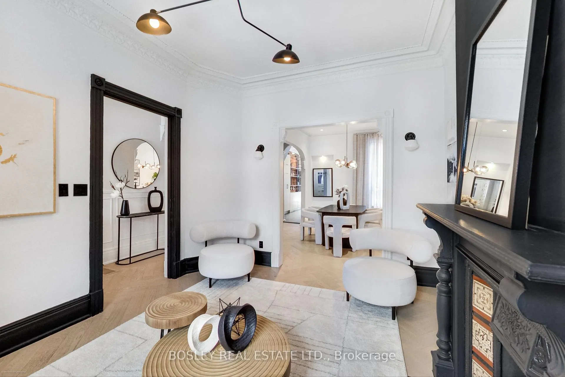 Photo 4 of 282 Crawford Street, Toronto, Trinity-Bellwoods — HOMEH