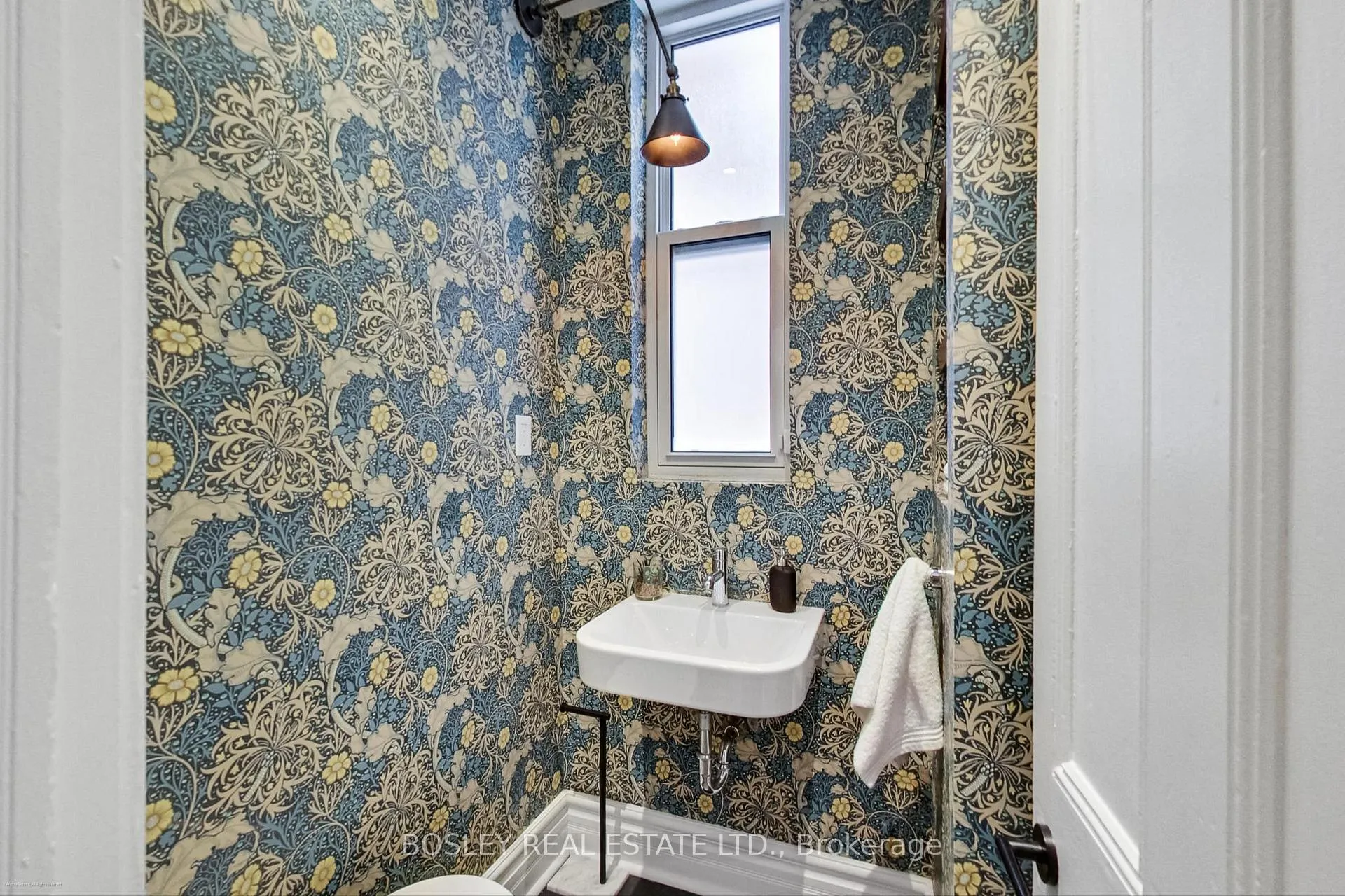 Photo 11 of 282 Crawford Street, Toronto, Trinity-Bellwoods — HOMEH