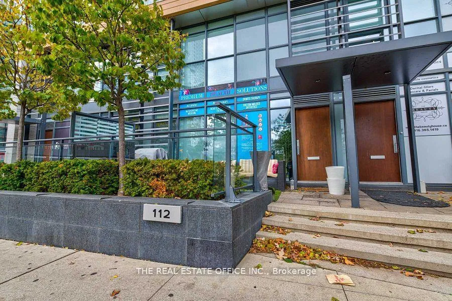 Photo 2 of 112 Fort York Boulevard, Toronto, Waterfront Communities — HOMEH
