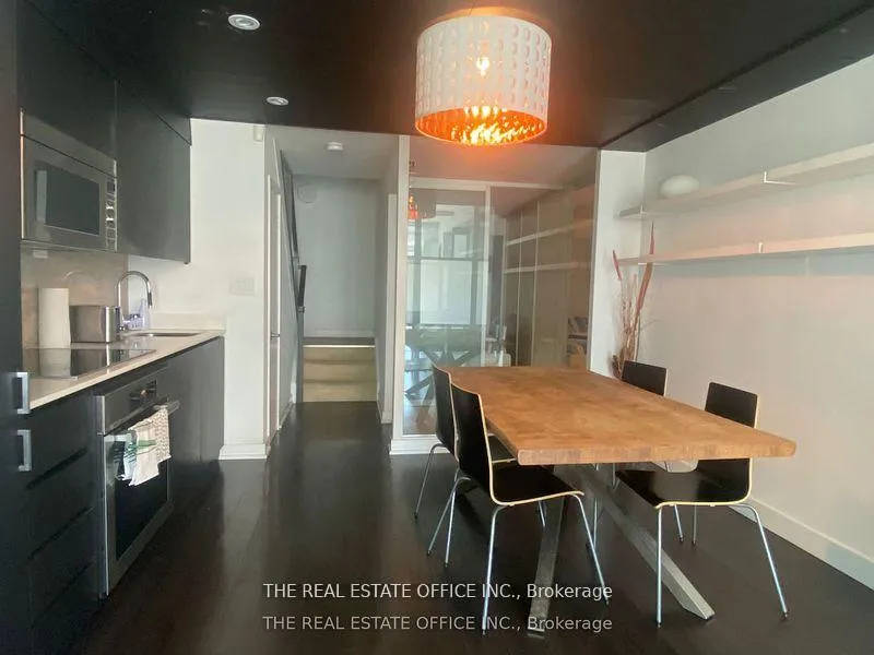 Photo 3 of 112 Fort York Boulevard, Toronto, Waterfront Communities — HOMEH