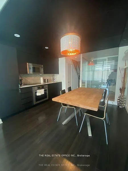 Photo 4 of 112 Fort York Boulevard, Toronto, Waterfront Communities — HOMEH