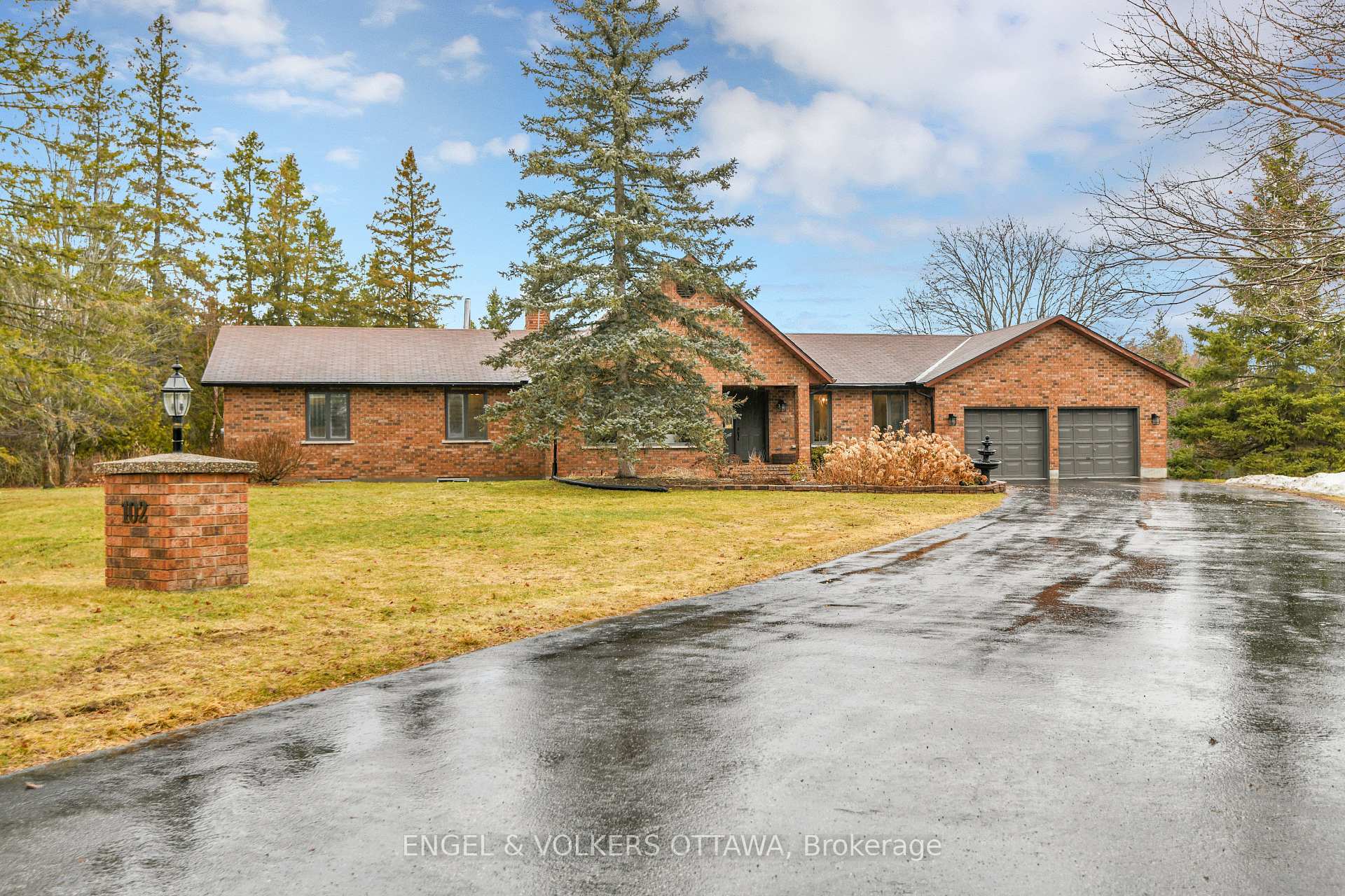 Front of 102 Delaney Drive