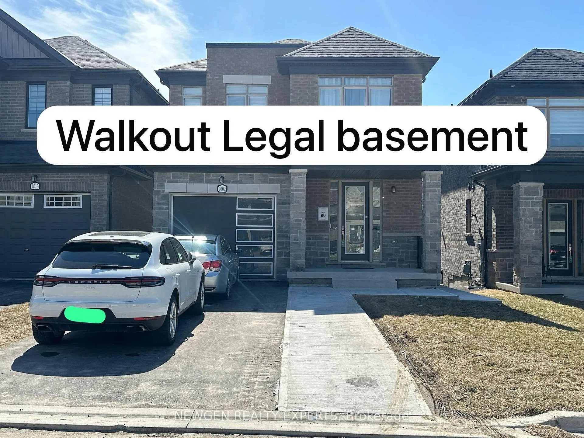 Front of 1009 Lockie Drive N
