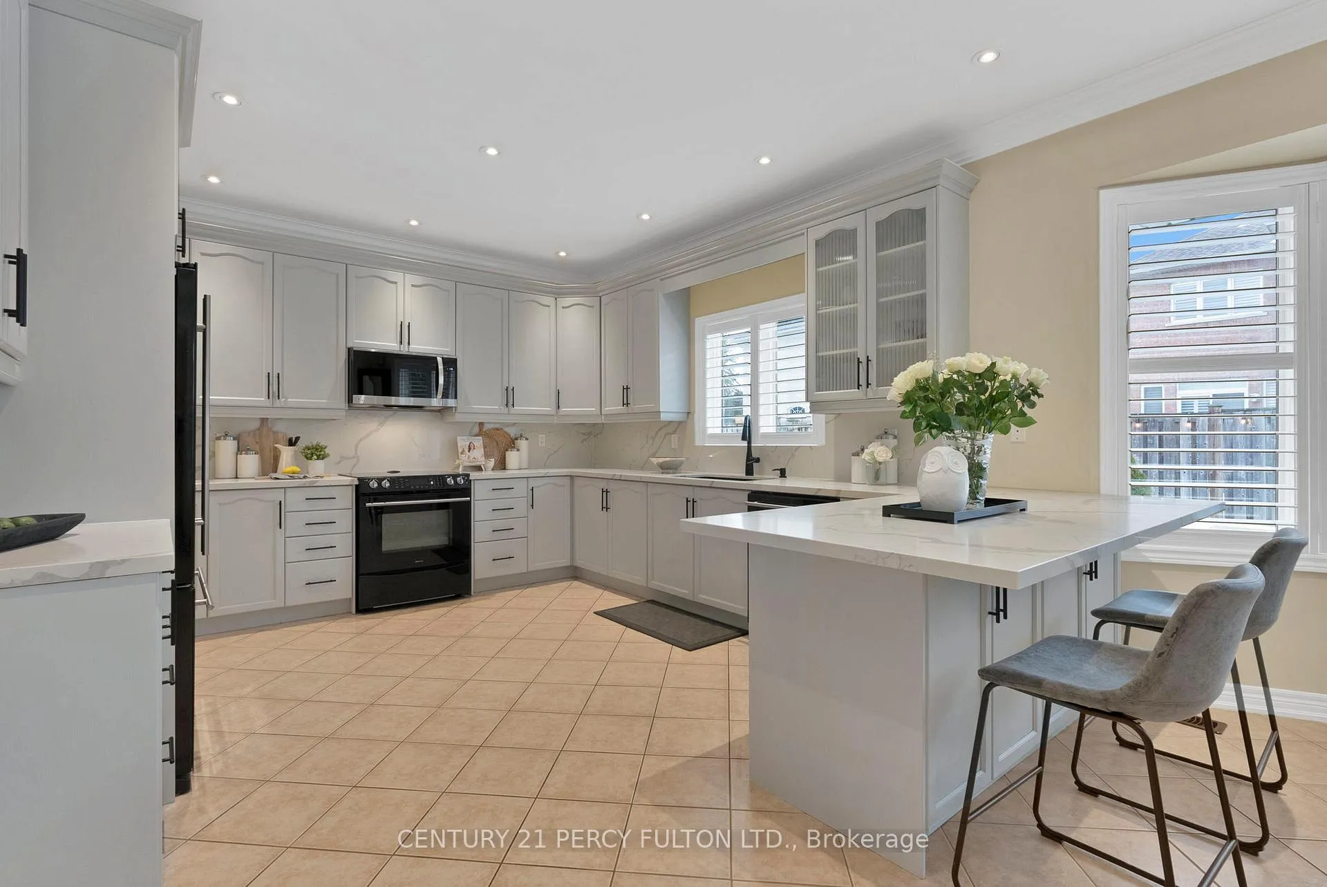 Photo 5 of 4 Berger Avenue, Markham, Box Grove — HOMEH